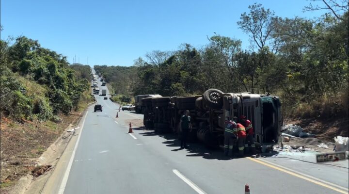 Essas pontes da BR 153 são armadilhas olha o B.O que deu..