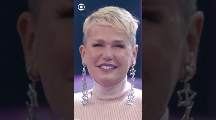 Gloria Groove canta para Xuxa e emociona a rainha! | Altas Horas #shorts