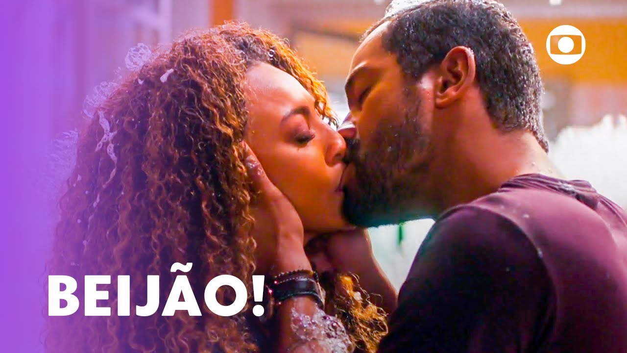 Sol e Ben relembram do passado e se beijam! | Vai Na Fé | TV Globo