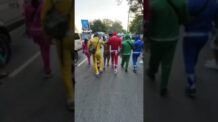 ‘Power Rangers’ prendem um homem com 7 celulares roubados em bloco no Carnaval de SP #Shorts